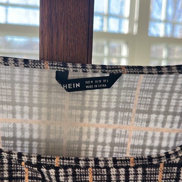 Body Con Party Top - Picture 2 of 4